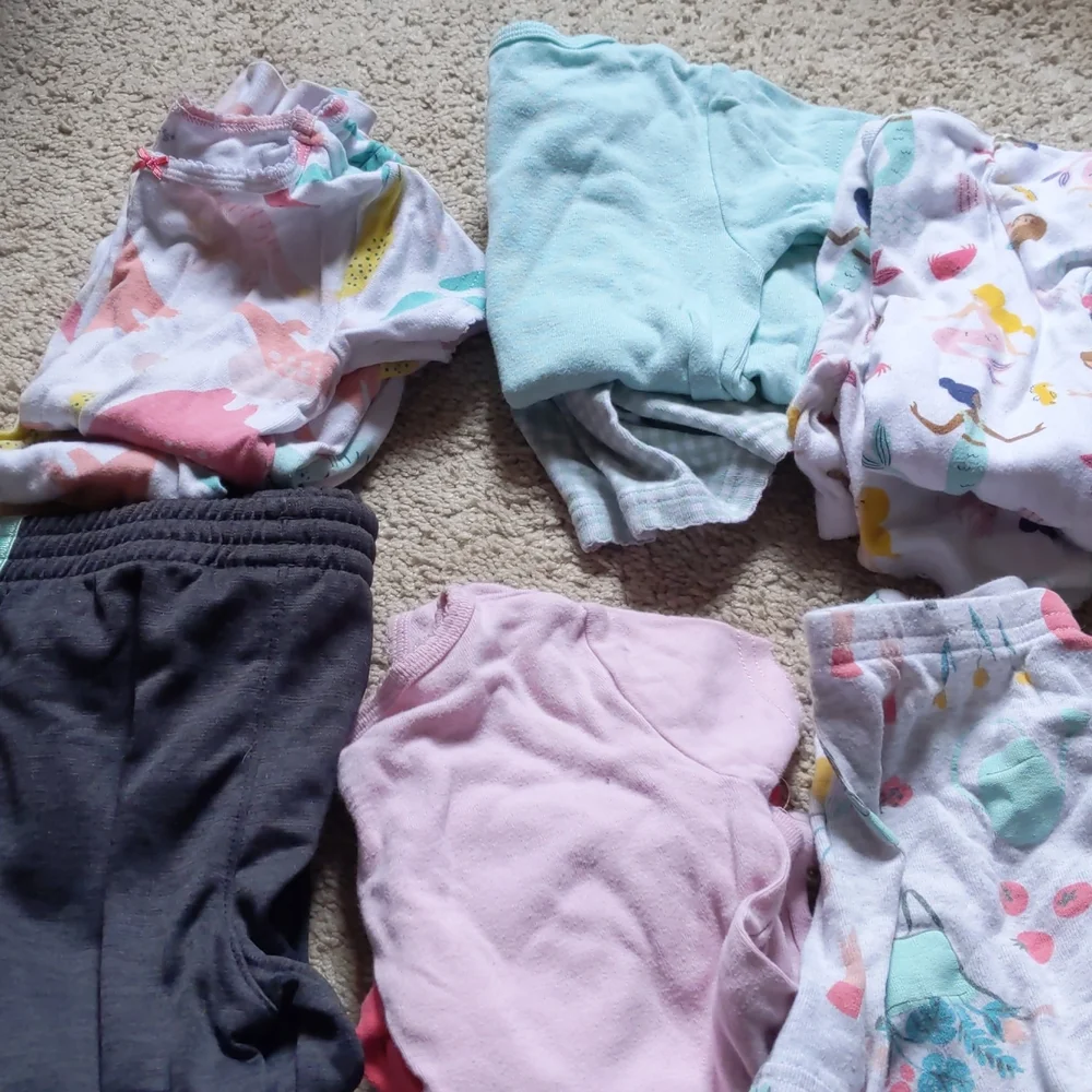 Pajama sets! - Picture 1 of 6